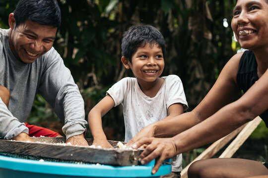 Local family preparing the farina