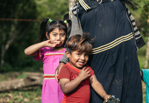 Portrait of a native family from Panama