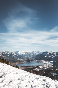 lake wolfgang in winter