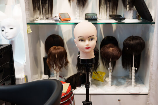 wig mannequin