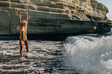 Mistress of the waves 