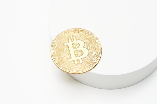 Bitcoin placed on round block