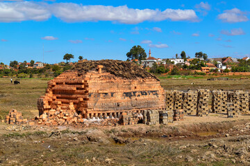 Fours à briques à Madagascar