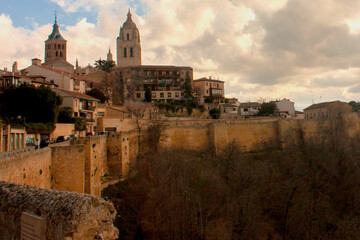 Naklejka premium Ciudad de Segovia, en Castilla y León, España.