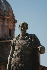 Fototapeta na wymiar Roman statue