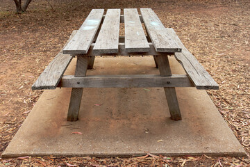 Fototapeta premium wooden bench in the park