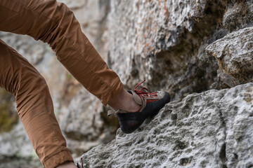 Rock climber cat shoes detail