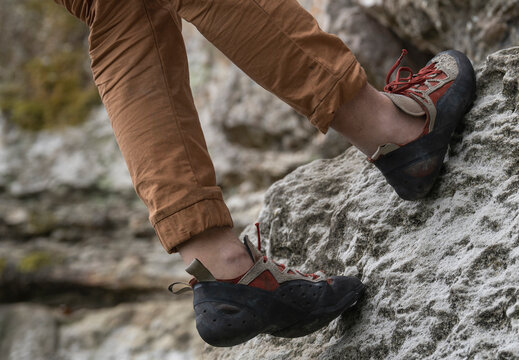 Rock climber cat shoes detail