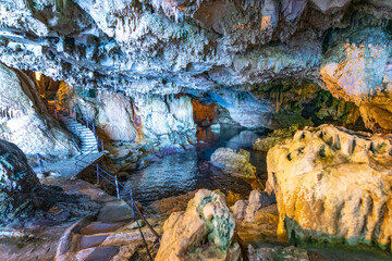 fotografie della grotta di nettuno a capo caccia