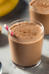 Healthy Homemade Chocolate Banana Smoothie