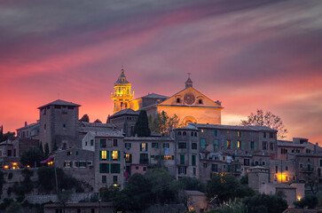 Fototapeta na wymiar Sunset in Valldemosa village in Mallorca (Spain)