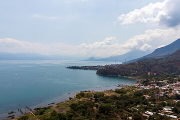 Fototapeta na wymiar San juan la laguna lakeshore at lake atitlan, Guatemala