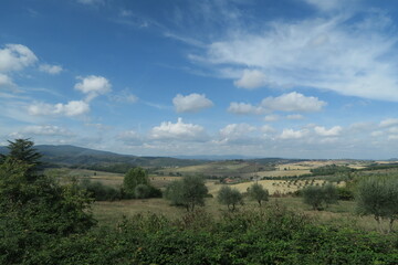 Fototapeta na wymiar landschaft in italien