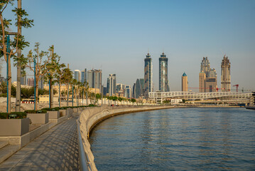 Fototapeta premium View of dubai on sundown