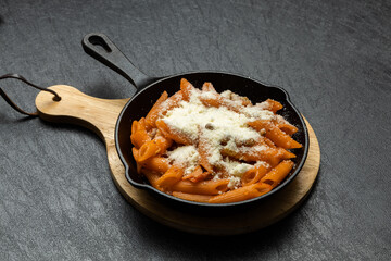 ペンネ　アラビアータ Penne arrabbiata