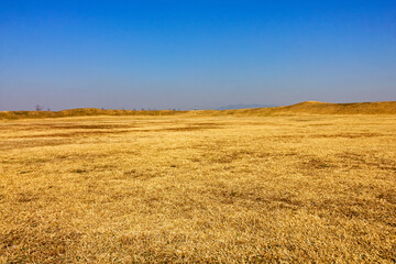Fototapeta premium 정북동 토성의 풍경-충청북도 청주시에 위치-Scenery of Jeongbukdong Earthen Fortress, Cheongju, Chungcheongbuk-do, South Korea