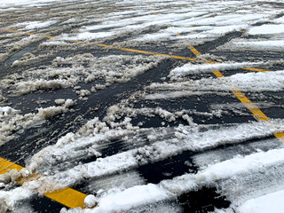 confusion in parking lots after snow covers lines where cars go everywhere © Lost_in_the_Midwest