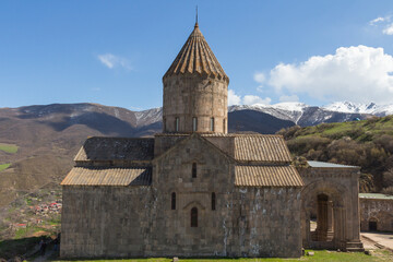 Fototapeta na wymiar View of the Tatev Monastery in a picturesque place in the mountains. Armenia