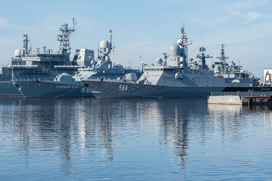 KRONSHTAD, RUSSIA - AUGUST 11, 2021: Warships of the Baltic Fleet in the harbor on a early August morning