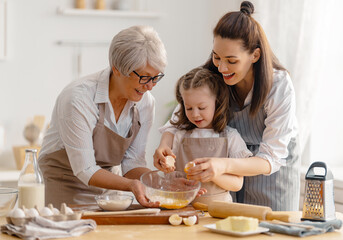 family are preparing bakery together