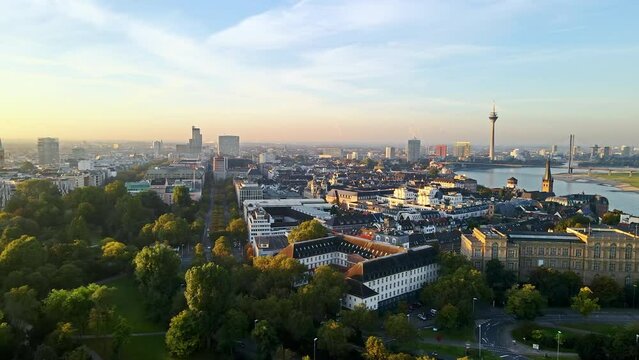 An early summery and warm morning over Düsseldorf
