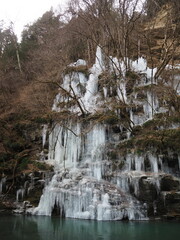 埼玉県秩父市の観光地：三十槌の氷柱