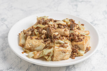 豆腐と挽き肉のオイスターソース炒め