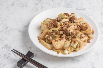 豆腐と挽き肉のオイスターソース炒め