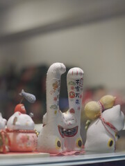 Mini Lucky Cat,  Japanese Cartoon Cat Figurine, Desktop Animal Statue 