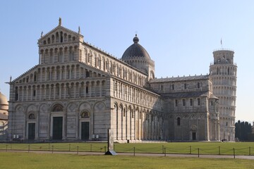 Obraz premium Cathédrale de Pise et sa tour penchée