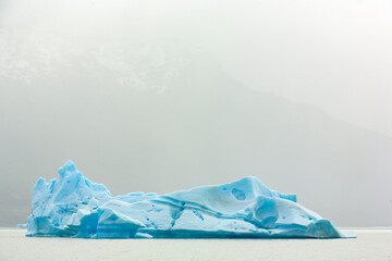 Iceberg tra i ghiacciai della Patagonia in Argentina