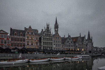 Fototapeta na wymiar Old buildings over a canal in Ghent
