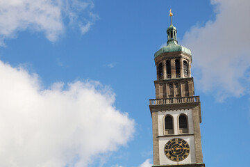 Fototapeta na wymiar Perlach tower in Augsburg, Gemany 