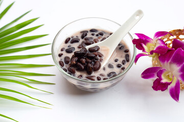 Black bean in sweet coconut milk