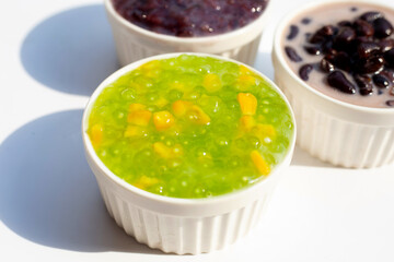 Corn with tapioca pearls in coconut milk