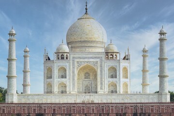 Fototapeta na wymiar Taj mahal rear view