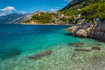 Obraz premium Amazing clean sea and gravelly beach in Brela, Dalmatia, Croatia