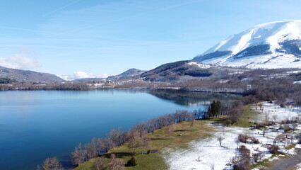 Fototapeta na wymiar Lac de Pierre Chatel - Isère - Drone