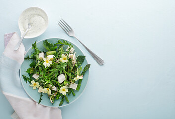 Spring salad - 498094577