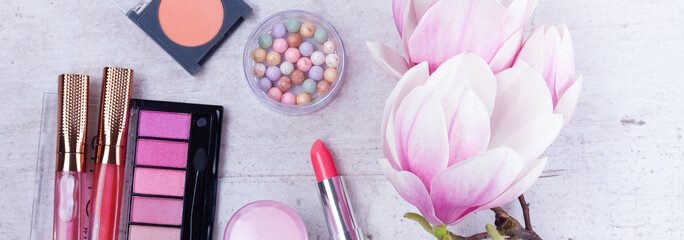 Obraz na płótnie Canvas makeup beauty products