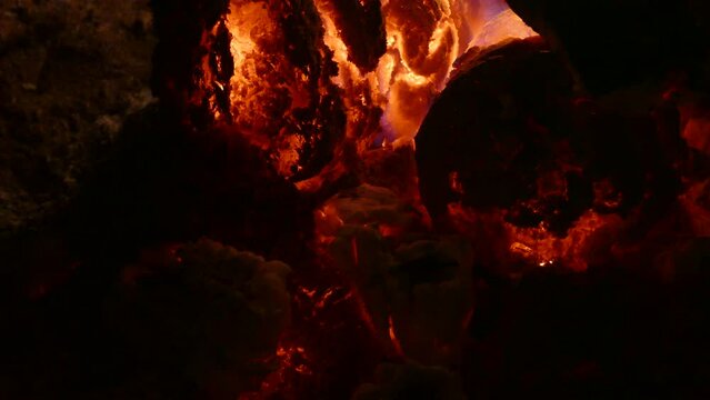 video fuoco e brace in 4k