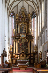 Fototapeta na wymiar Interior and altar of St Vitus cathedral in Český Krumlov, Czech Republic