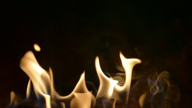 video fuoco e brace in 4k