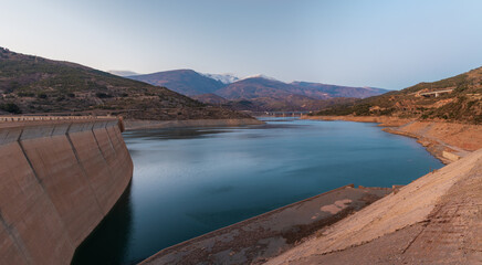 Rules dam in the province of Granada with less than half of its capacity in a dry year.