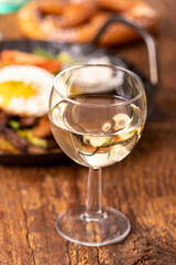 wine and tyrolean potato groestl in a pan