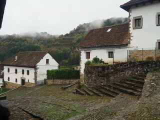 Fototapeta na wymiar Ochagavia, pueblo ubicado en el pirineo navarro. España.