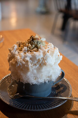 焼き芋とナッツのかき氷
