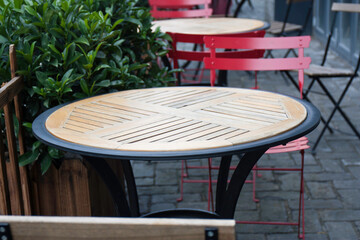 Empty restaurant table waiting guests