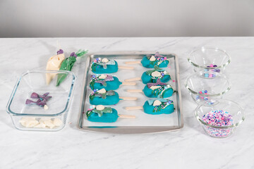 Mermaid cakesicles