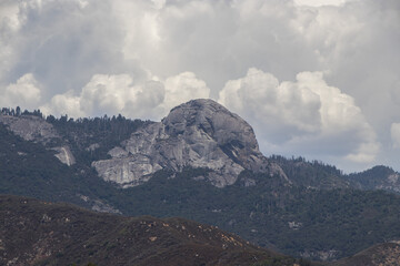 Sierra Nevada Views in Sequoia